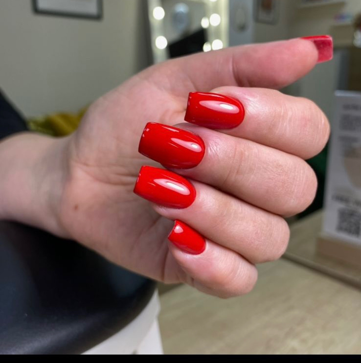 Наращивание ногтей