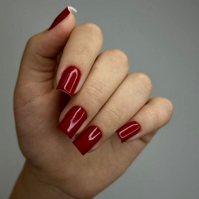 Маникюр с покрытием гель-лак