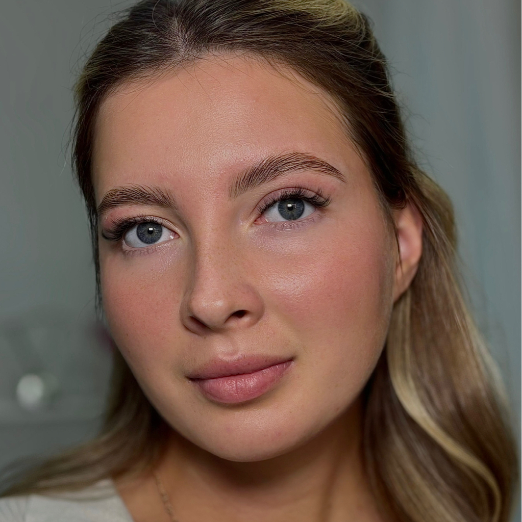 Оформление и окрашивание бровей краской