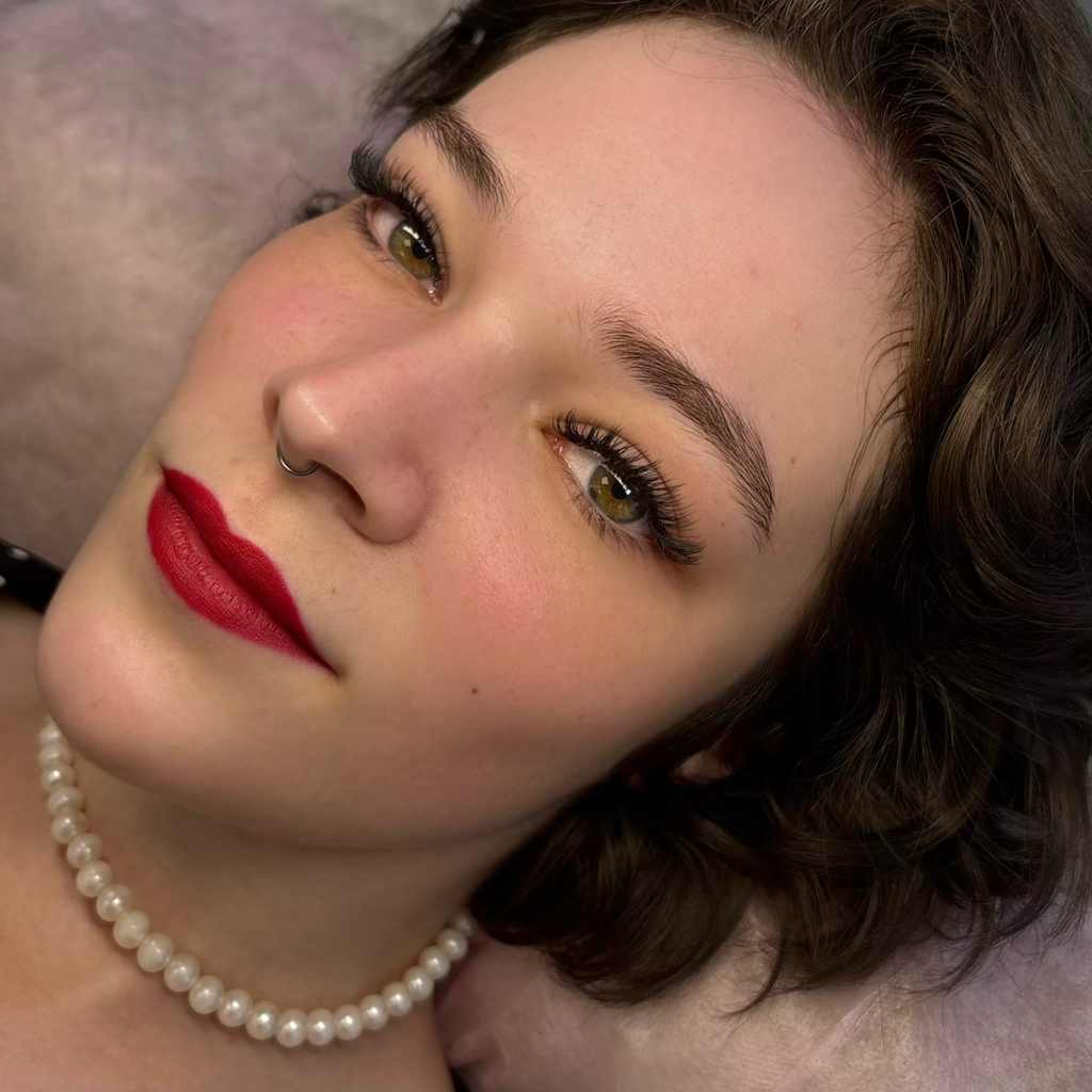 Наращивание ресниц 2D