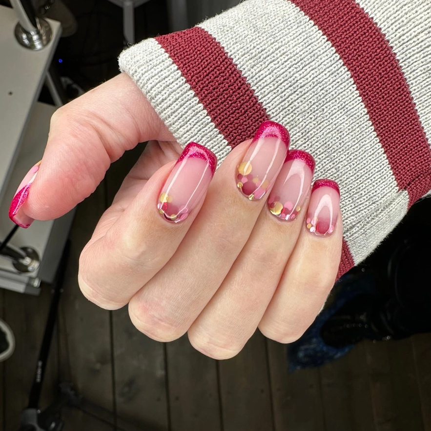 Маникюр + покрытие гелем (без цвета и дизайна, только цветной гель)