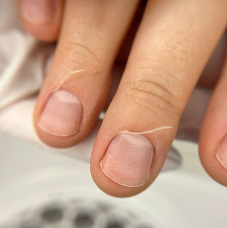 Маникюр детский