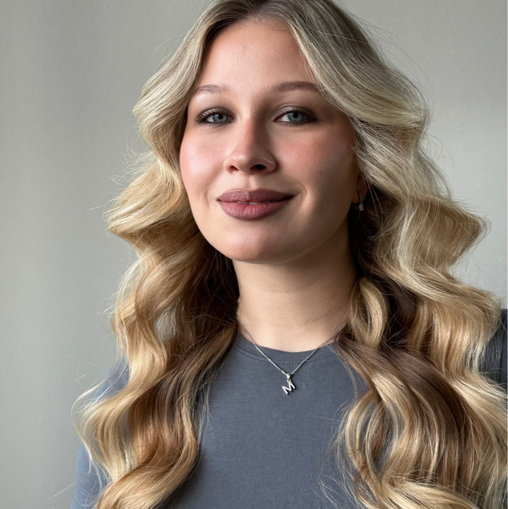 Укладка/прическа/локоны/волна/хвост/пучок