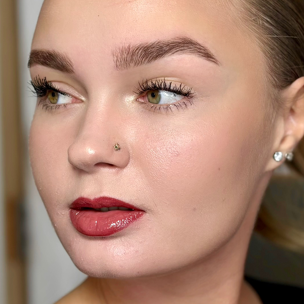 Удаление пушка над губой