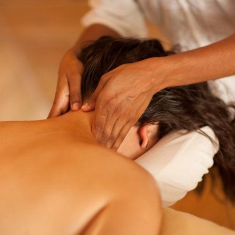 Массаж шейно-воротниковой зоны, 30 мин (1 сеанс)