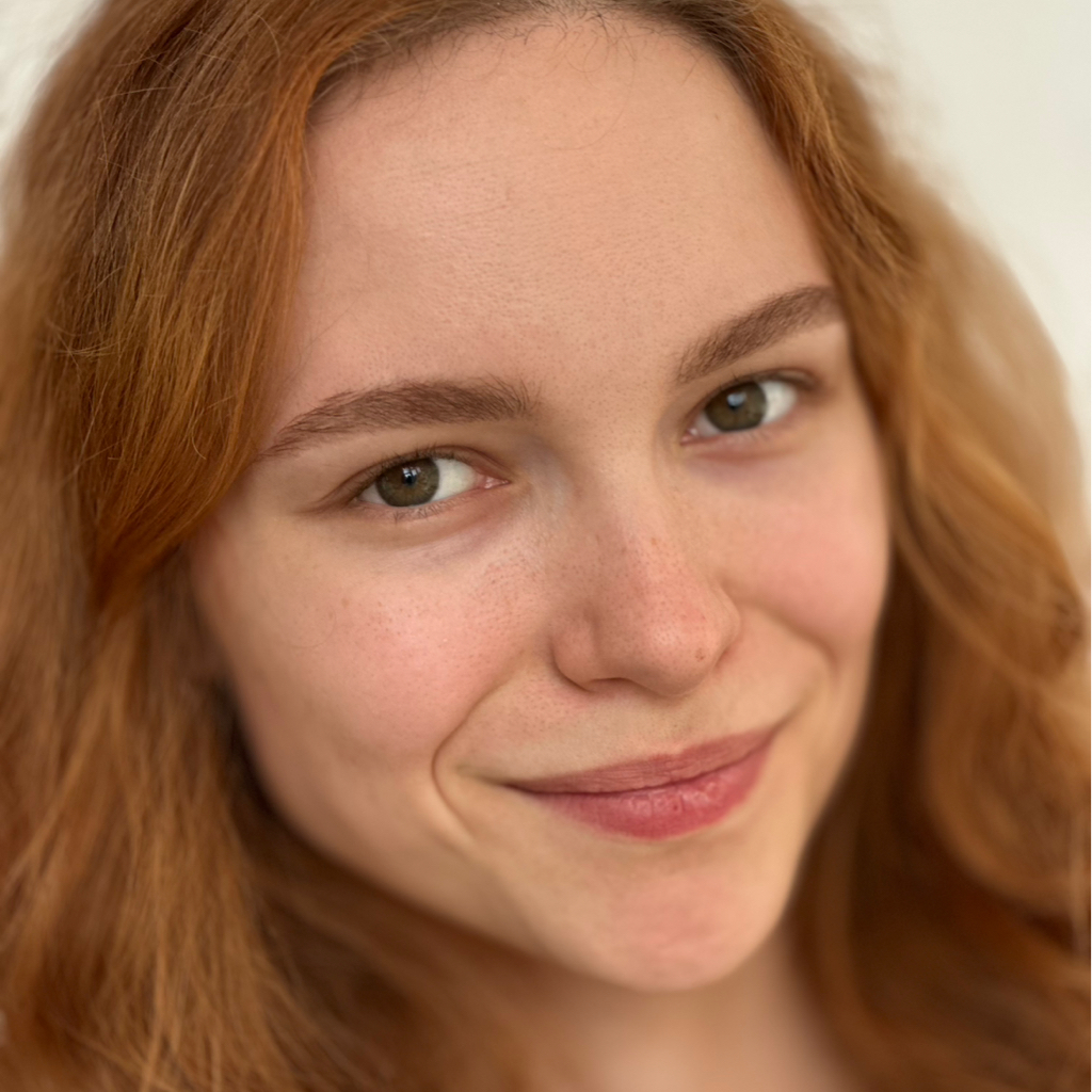 Коррекция и окрашивание бровей