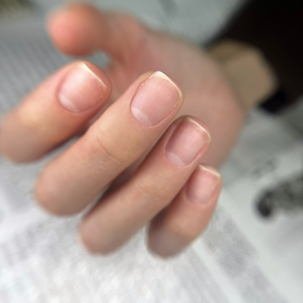 Маникюр без покрытия