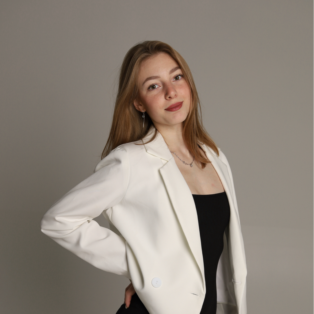 Денисова Виктория