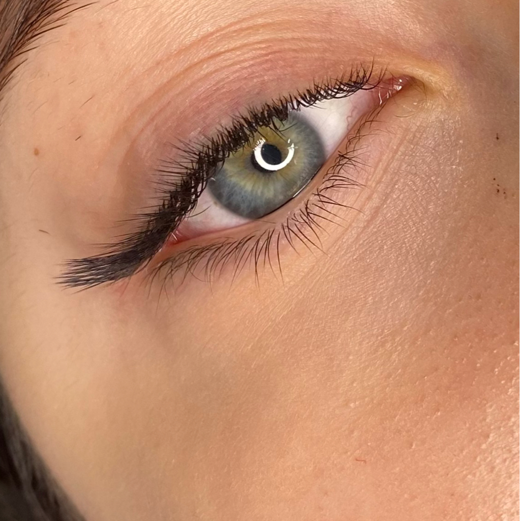 WOW Стрелка - 5000₽ Густота ресниц 4-5D