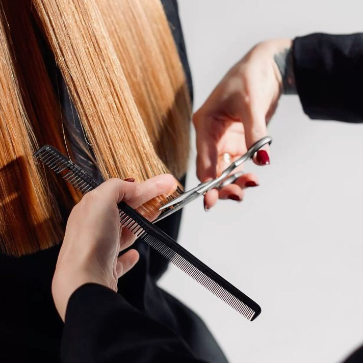 Женская стрижка  Длинные волосы