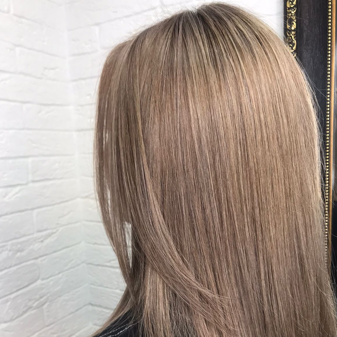 Окрашивание Волосы более 40 см в 1 тон  + стрижка