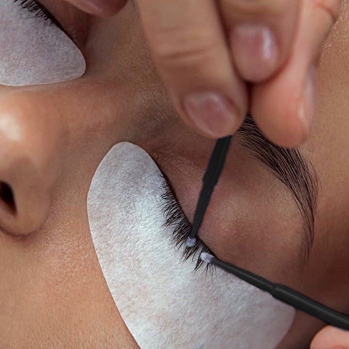 Снятие наращенных ресниц без последующего наращивания/ламинирования