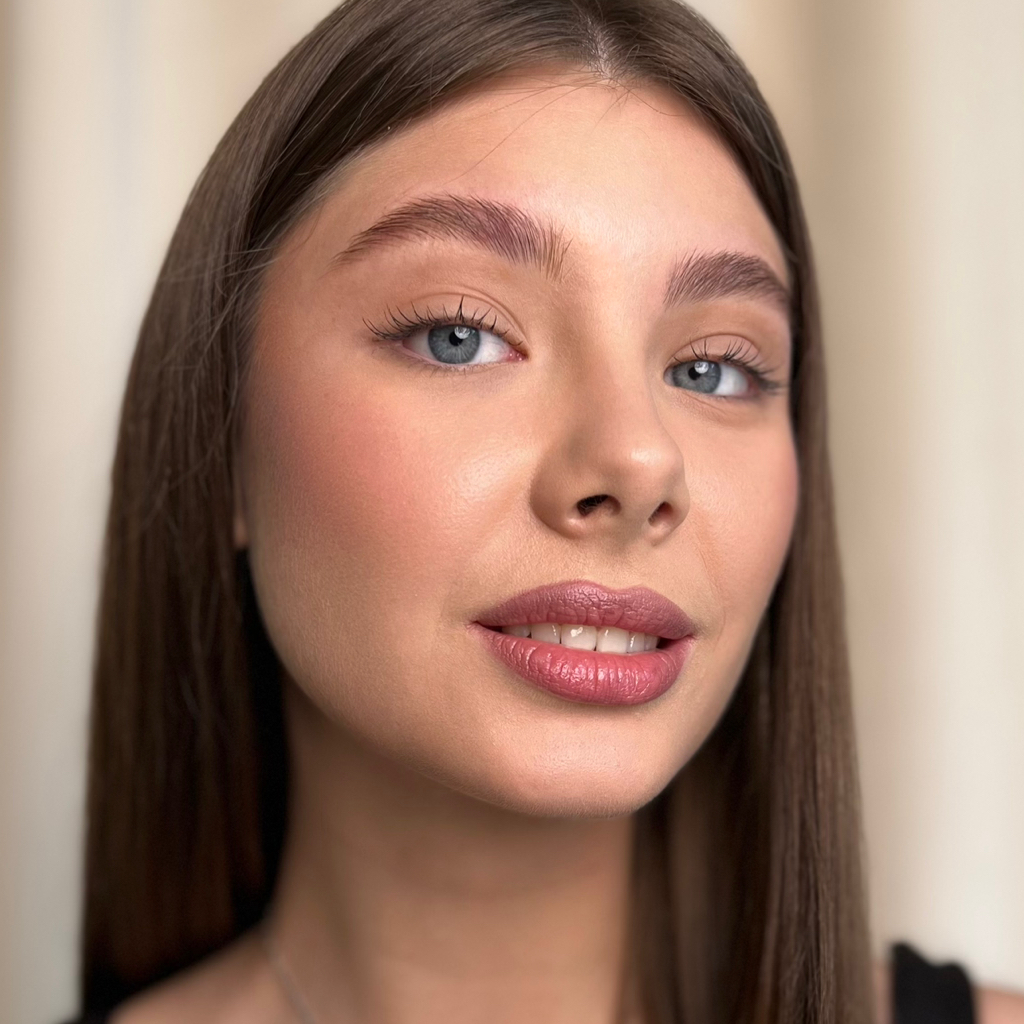 BROW SET 1: окрашивание и коррекция бровей