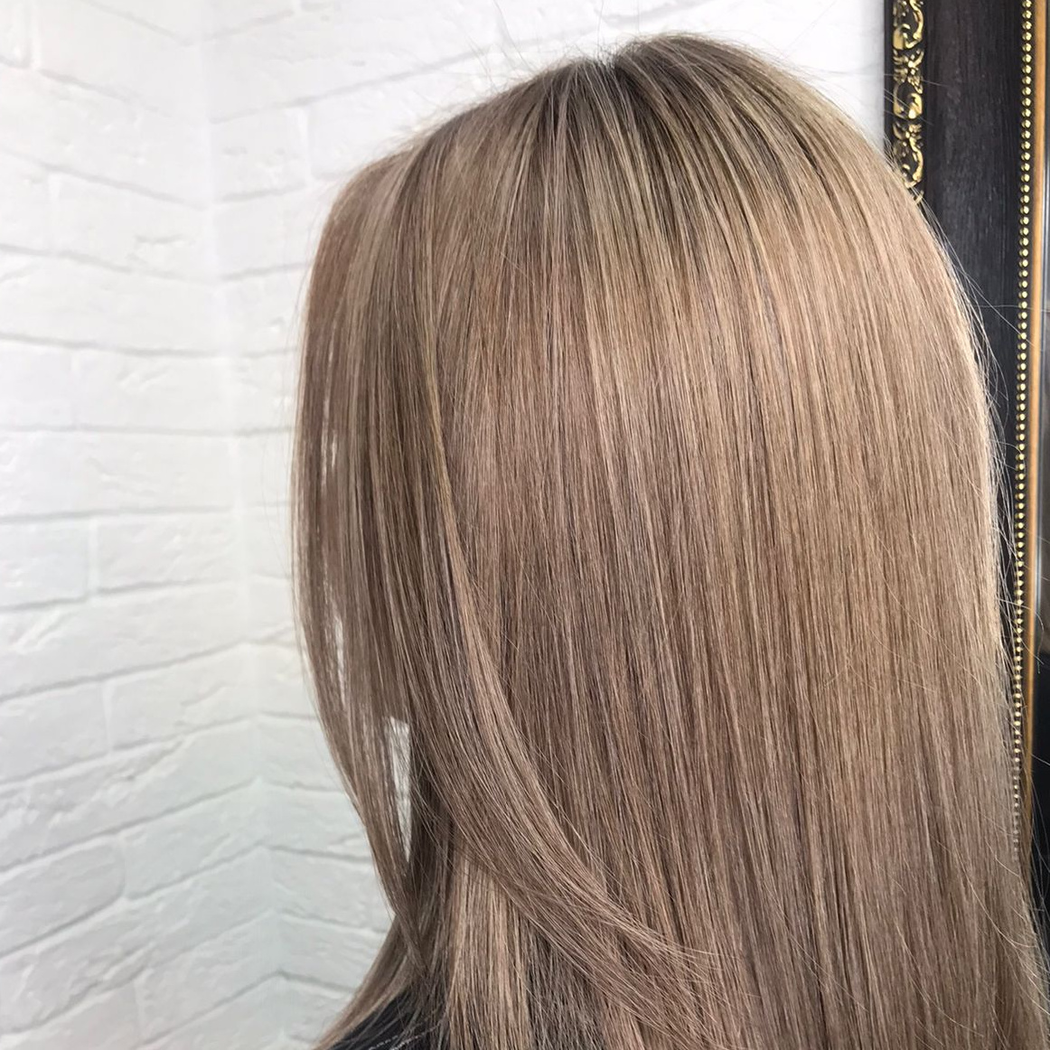 Окрашивание Средние волосы в 1 тон  + креативная стрижка