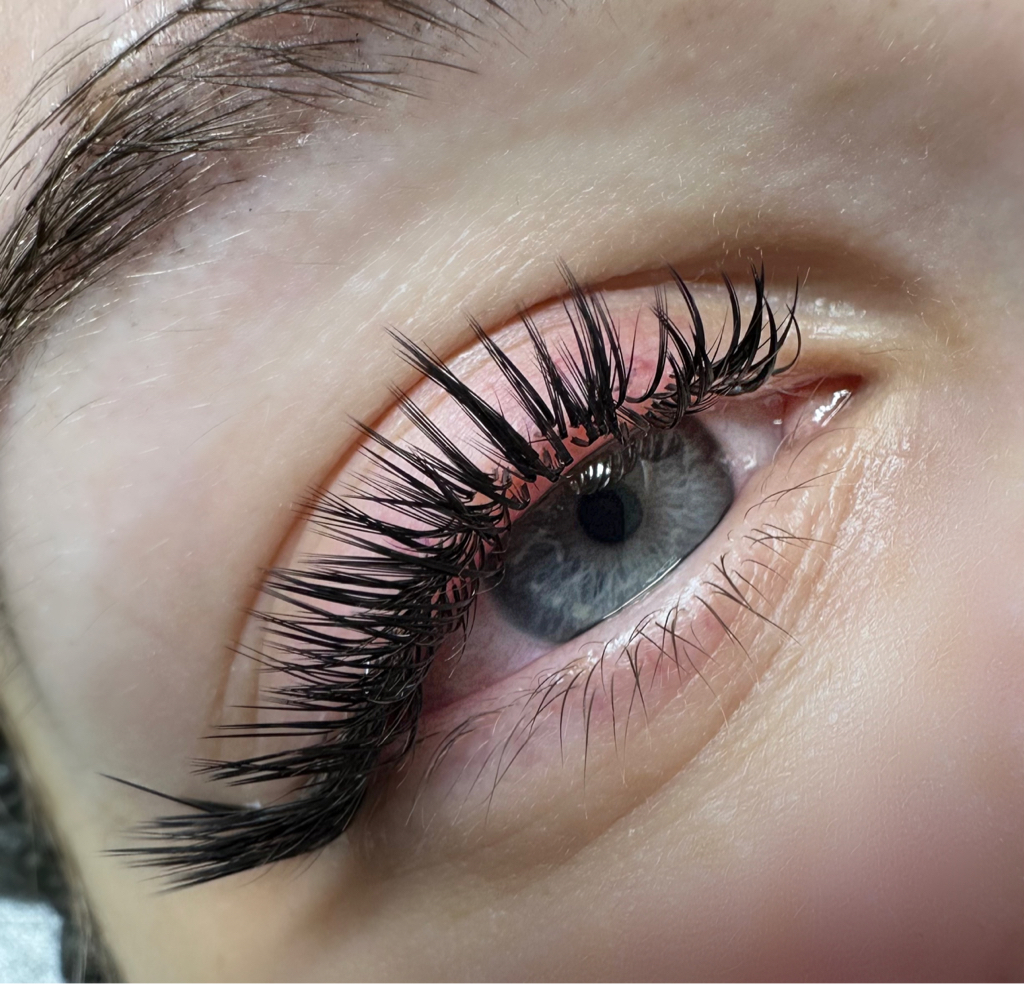 Мокрый эффект разряженный в 3Д объеме