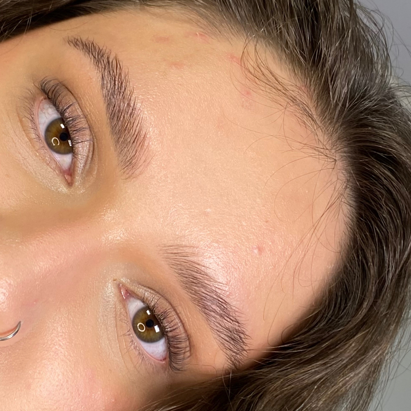 Окрашивание бровей + коррекция