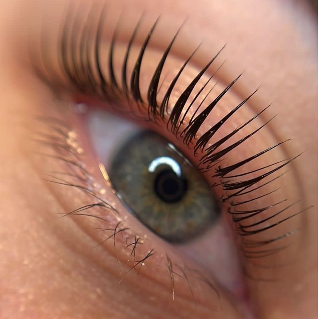 Окрашивание ресниц