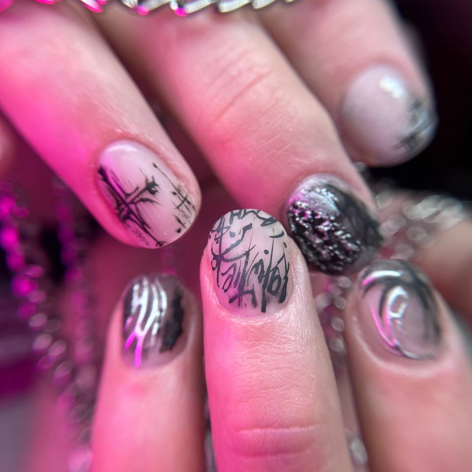 Мужской маникюр с покрытием ногтей (цветом/прозрачкой/укрепление/)