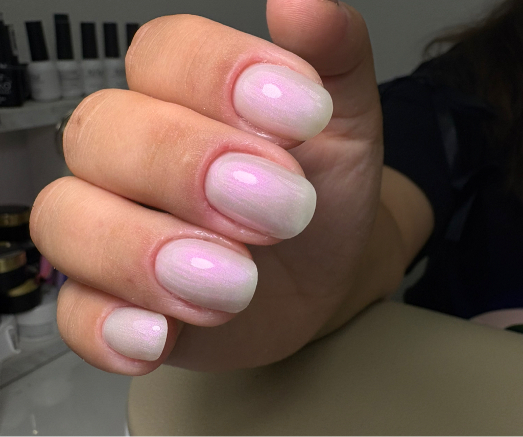 Маникюр с покрытием гель-лак