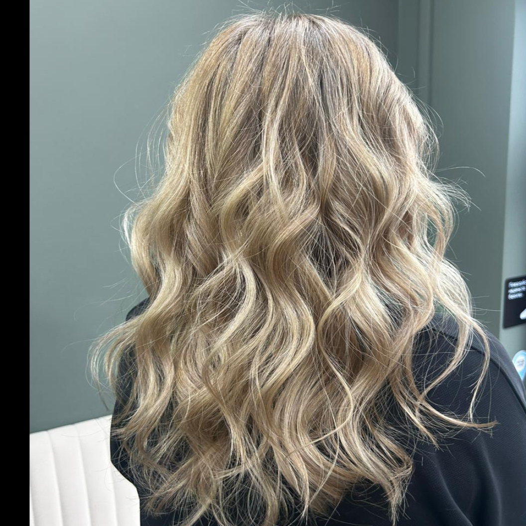 Локоны (средняя длина волос)