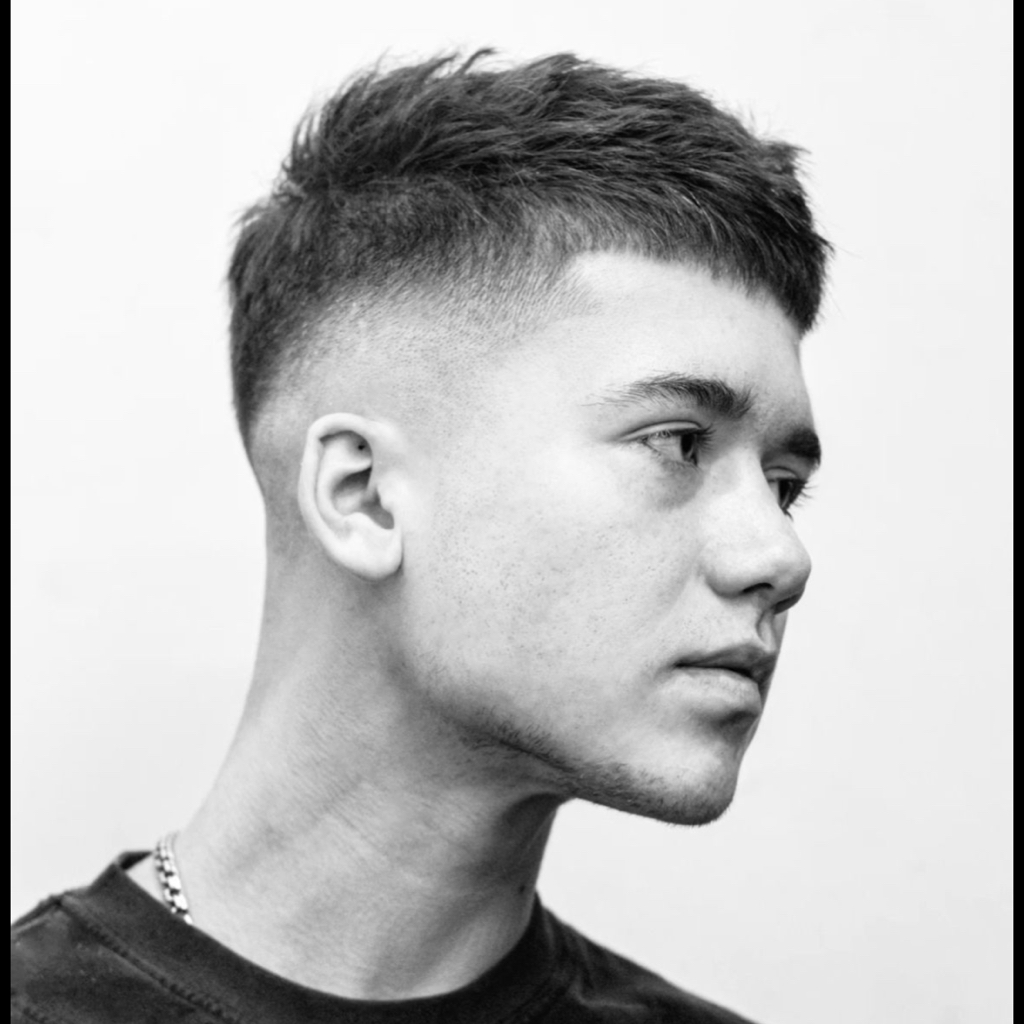 Стрижка головы