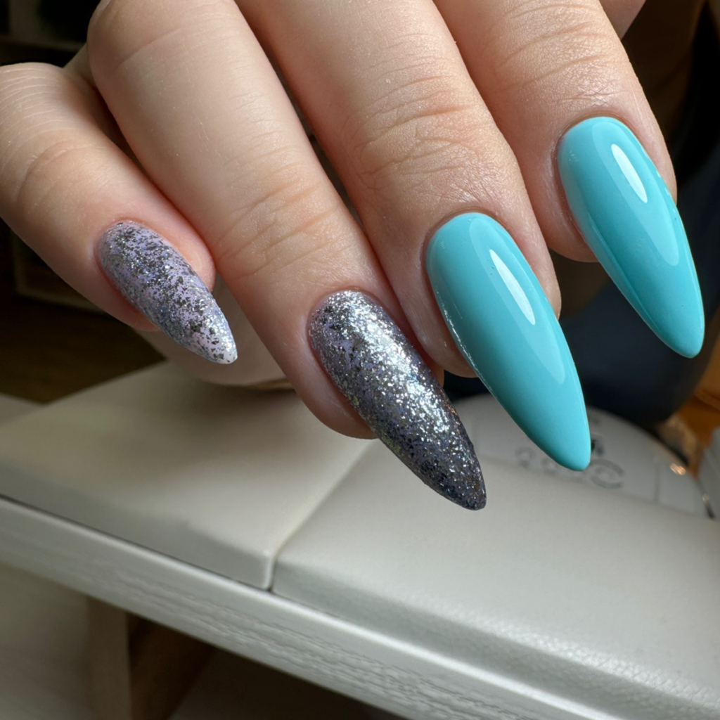 Наращивание ногтей  длина 3-4 размер