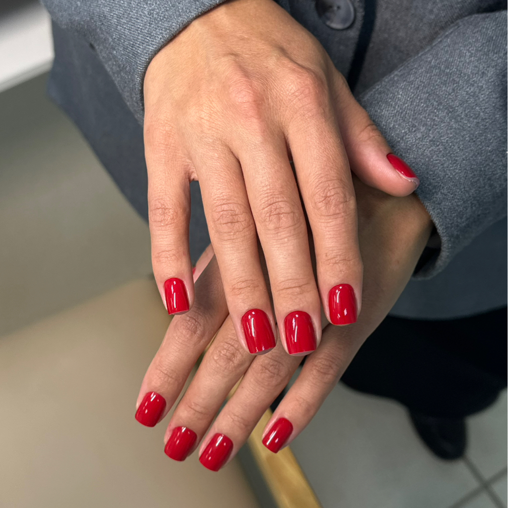 Маникюр с покрытием