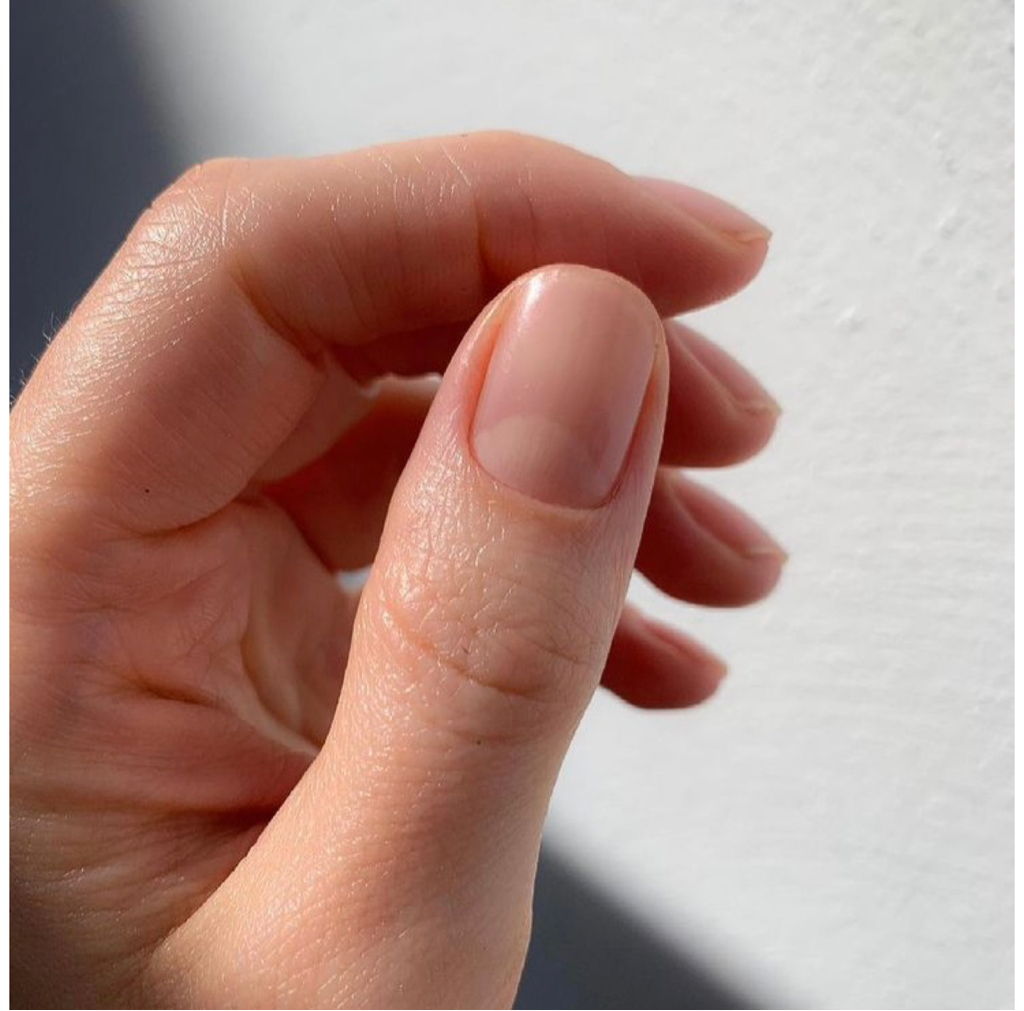 Маникюр без покрытия