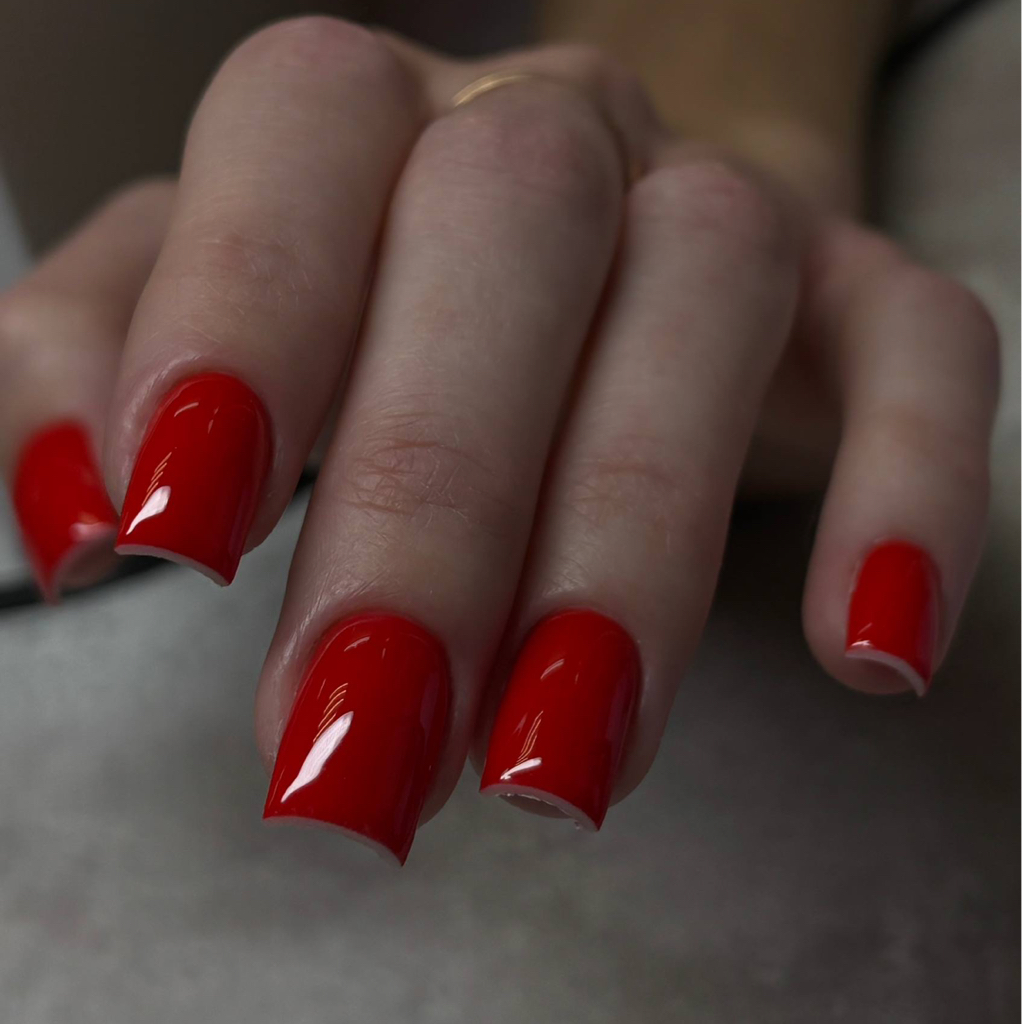 Маникюр с покрытием/ укрепление