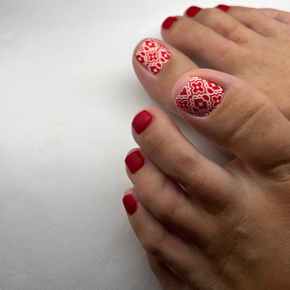 Педикюр аппаратный + покрытие пленками (все ногти). Топ Мастер