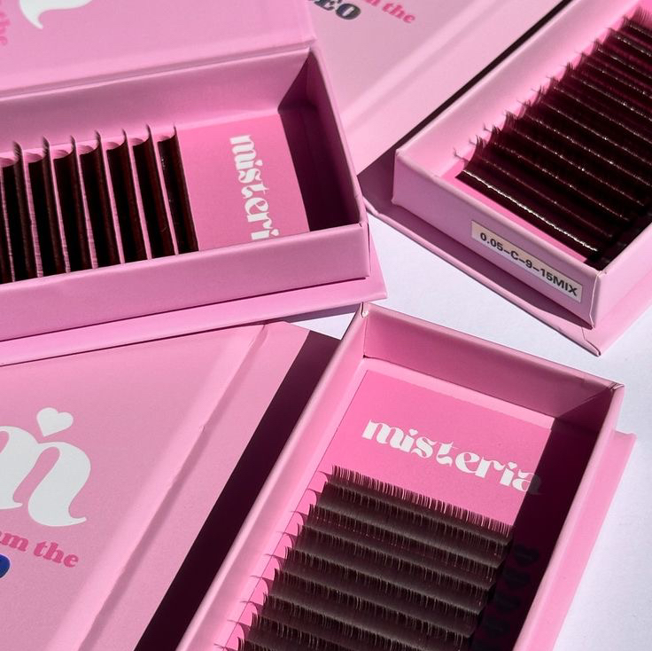 Наращивание нижних ресниц