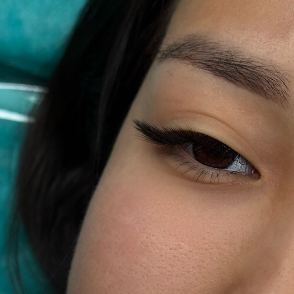 Наращивание ресниц 2D