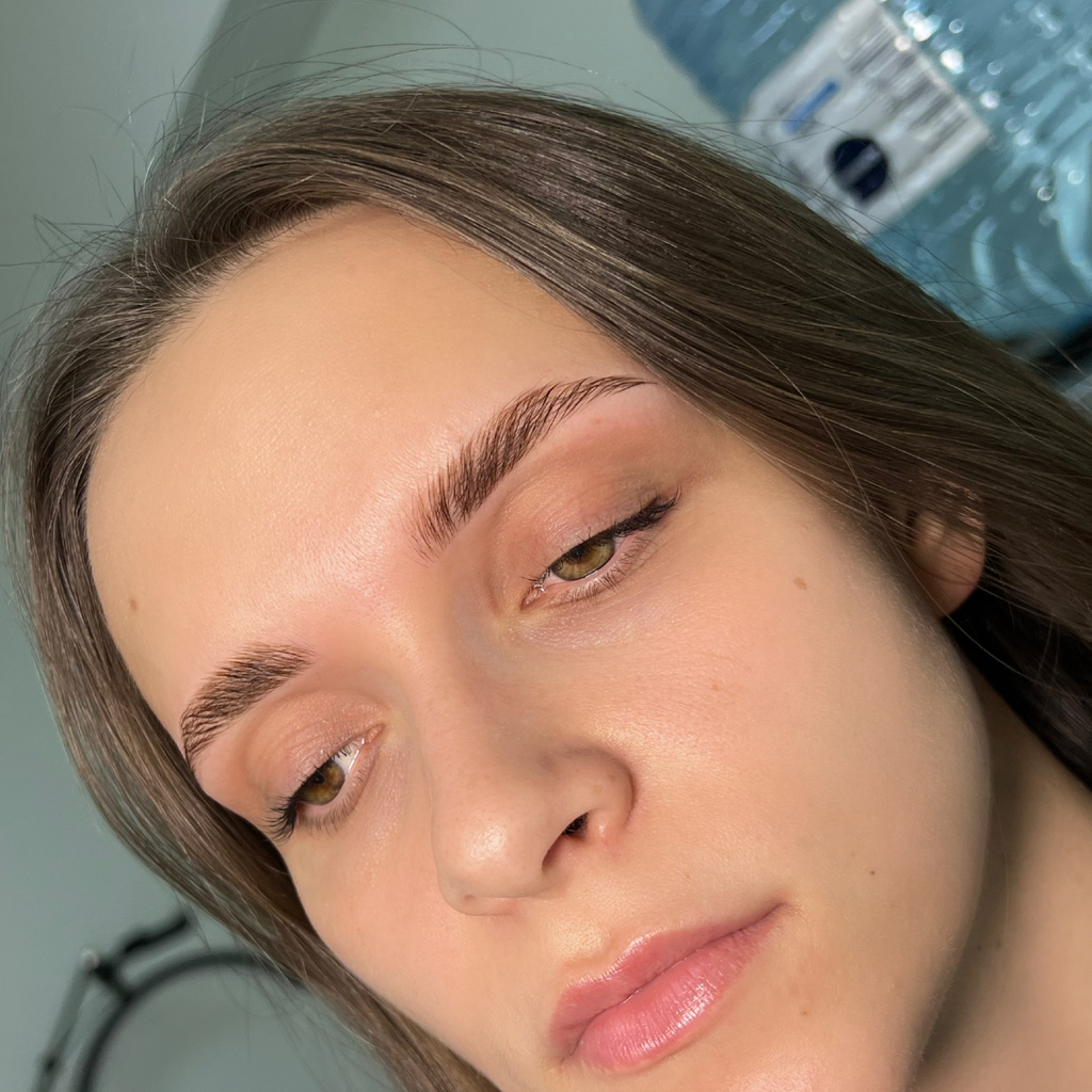 Ламинирование бровей + окрашивание или коррекция