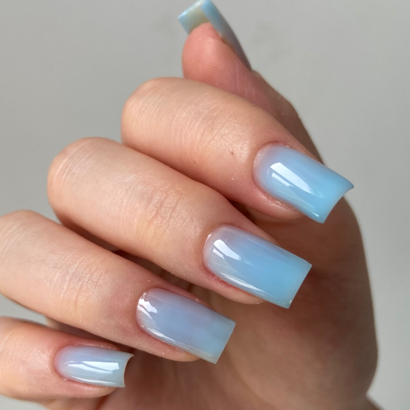 Маникюр,  однотонное покрытие