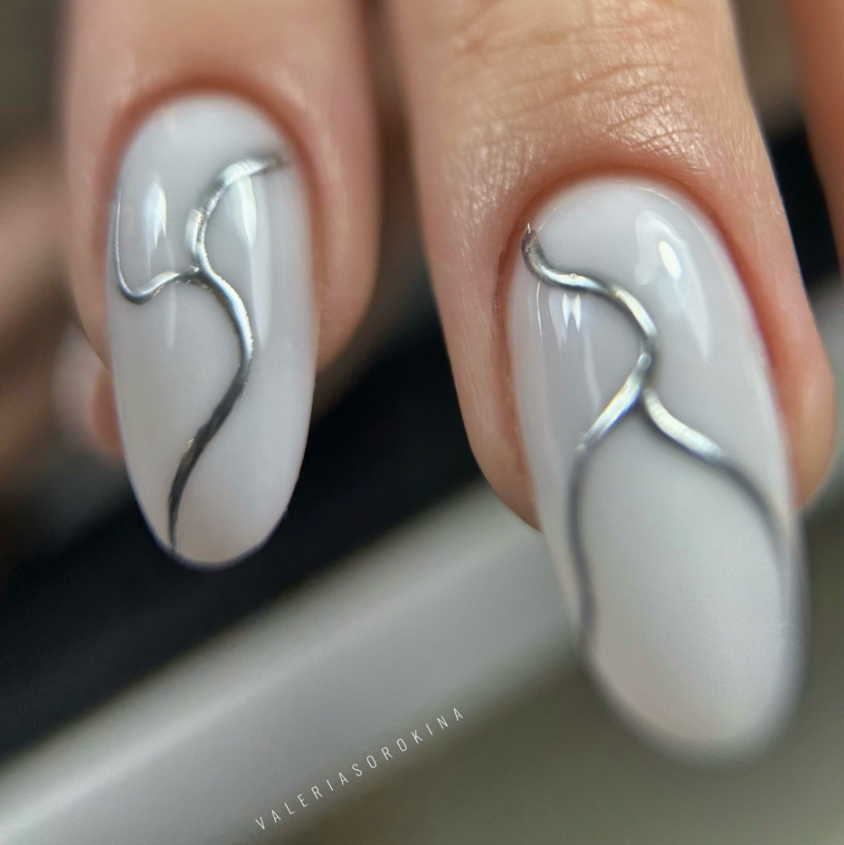 Маникюр | укрепление гелем | легкий дизайн