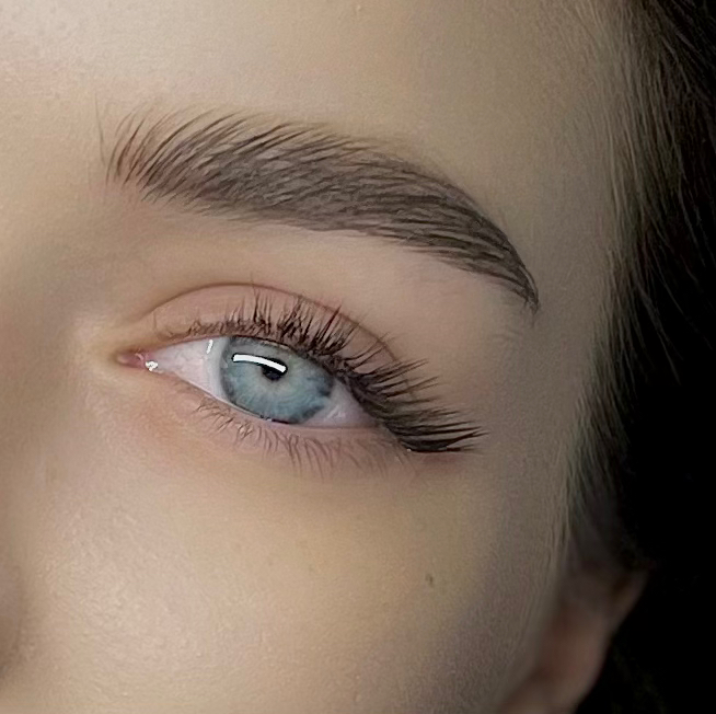 Наращивание ресниц мастер Анастасия