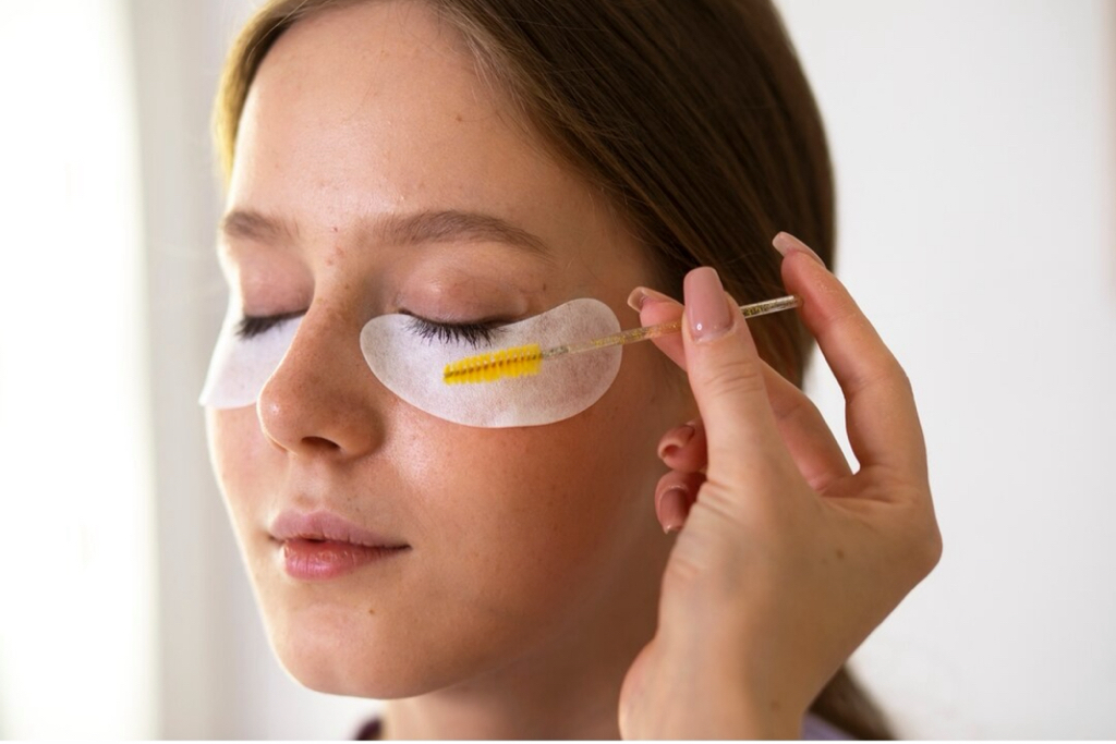 Окрашивание ресниц