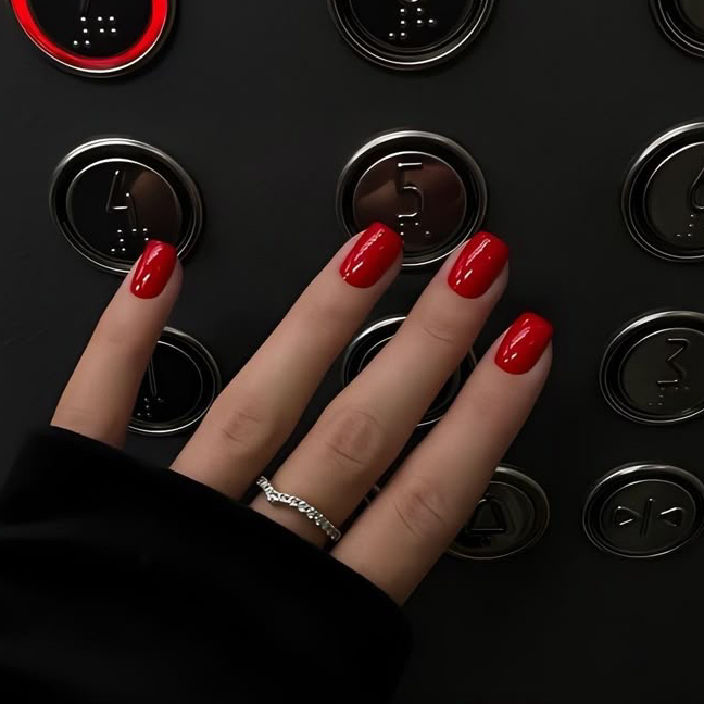 Маникюр с покрытием гель-лак