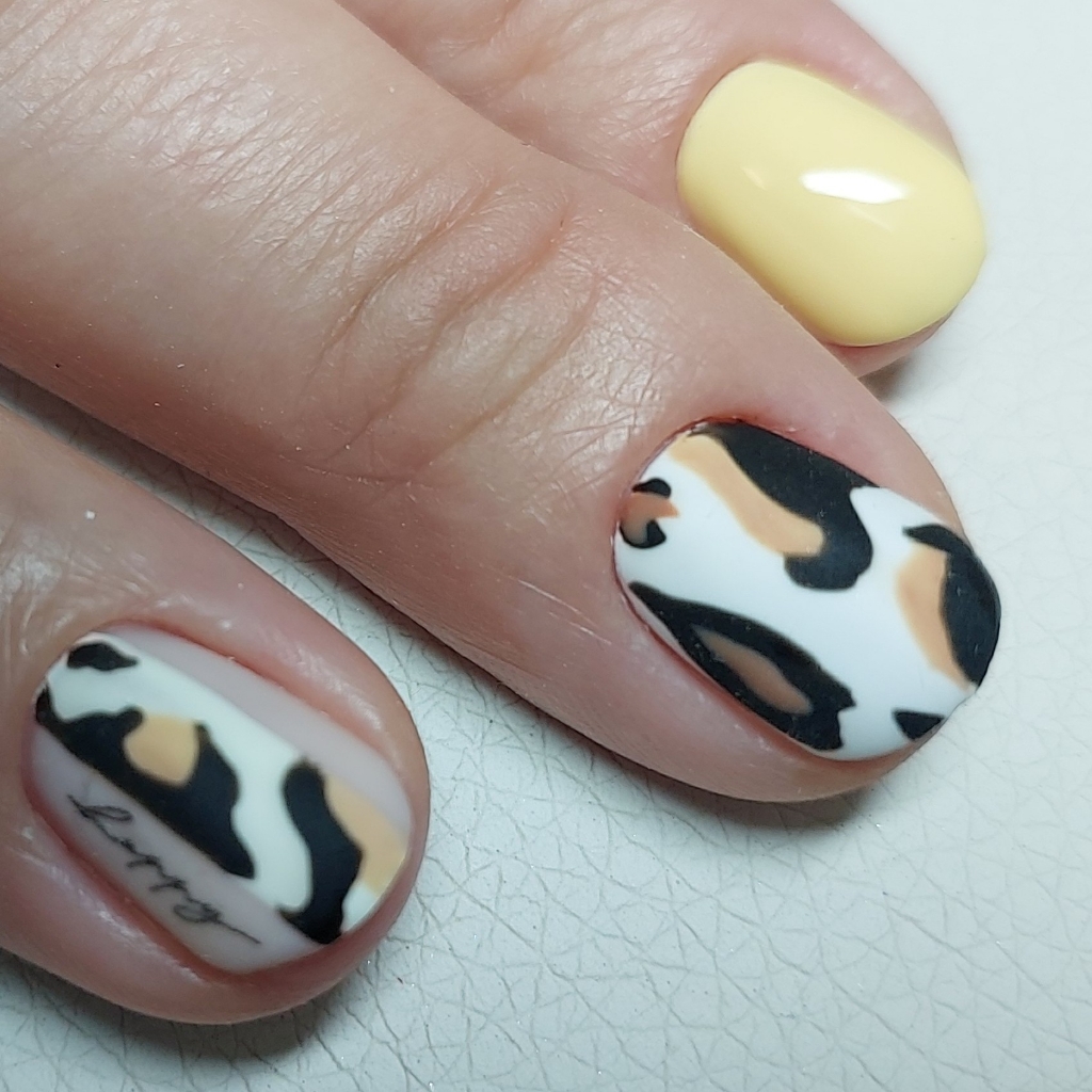 Дизайн не сложный( 2-4 пальца)