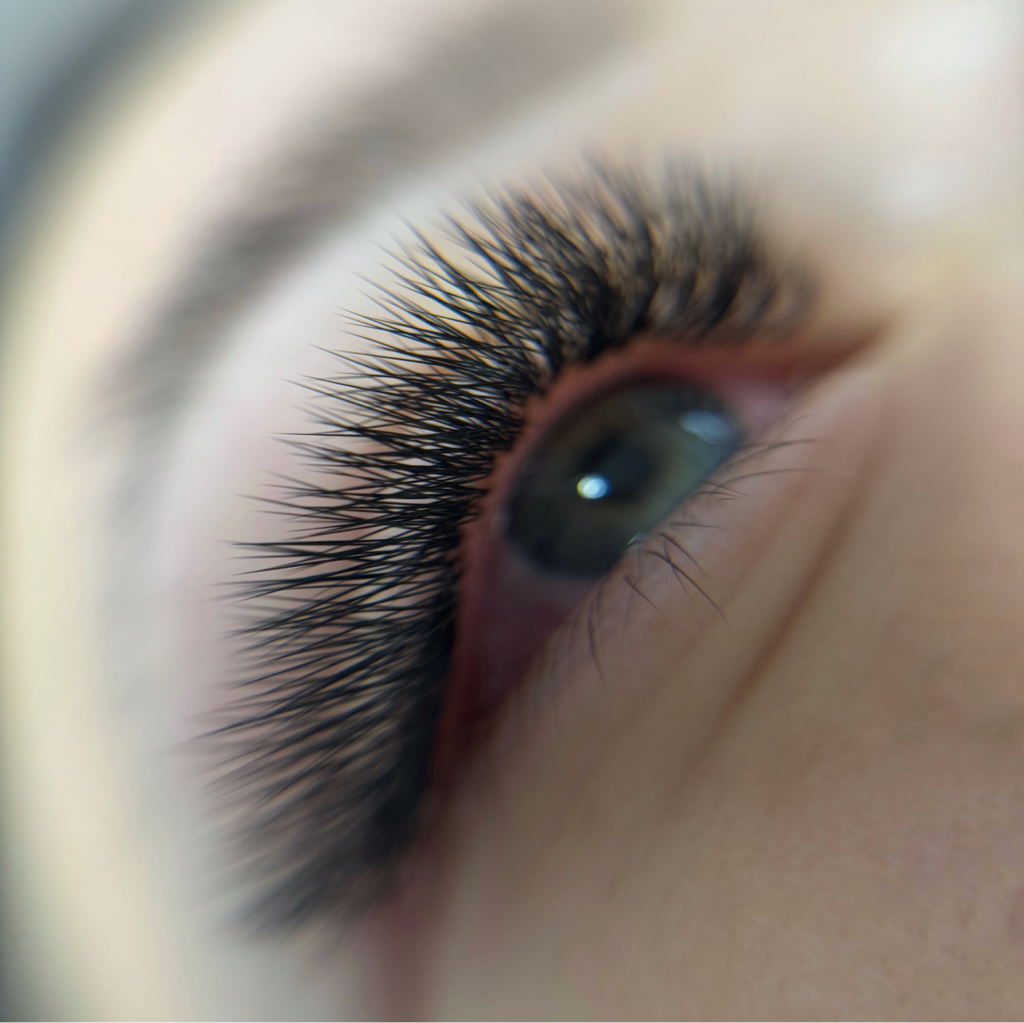 Наращивание ресниц 2D