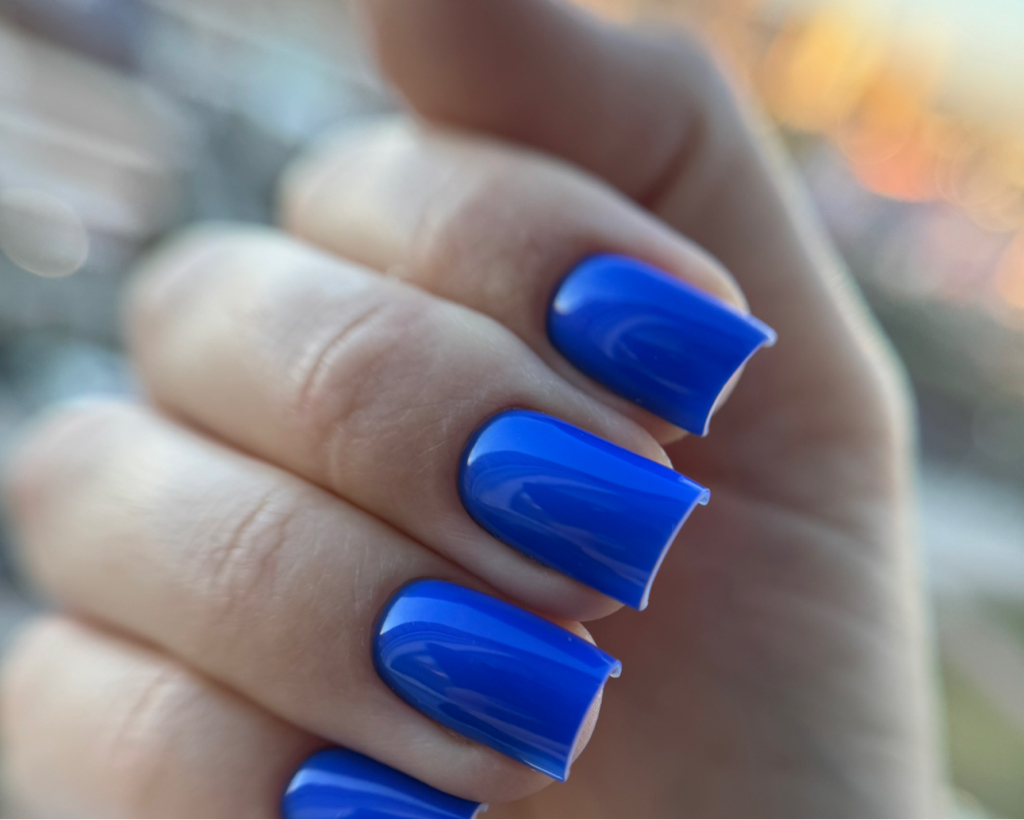 Комбинированный маникюр с укреплением гелем + покрытие гель-лак