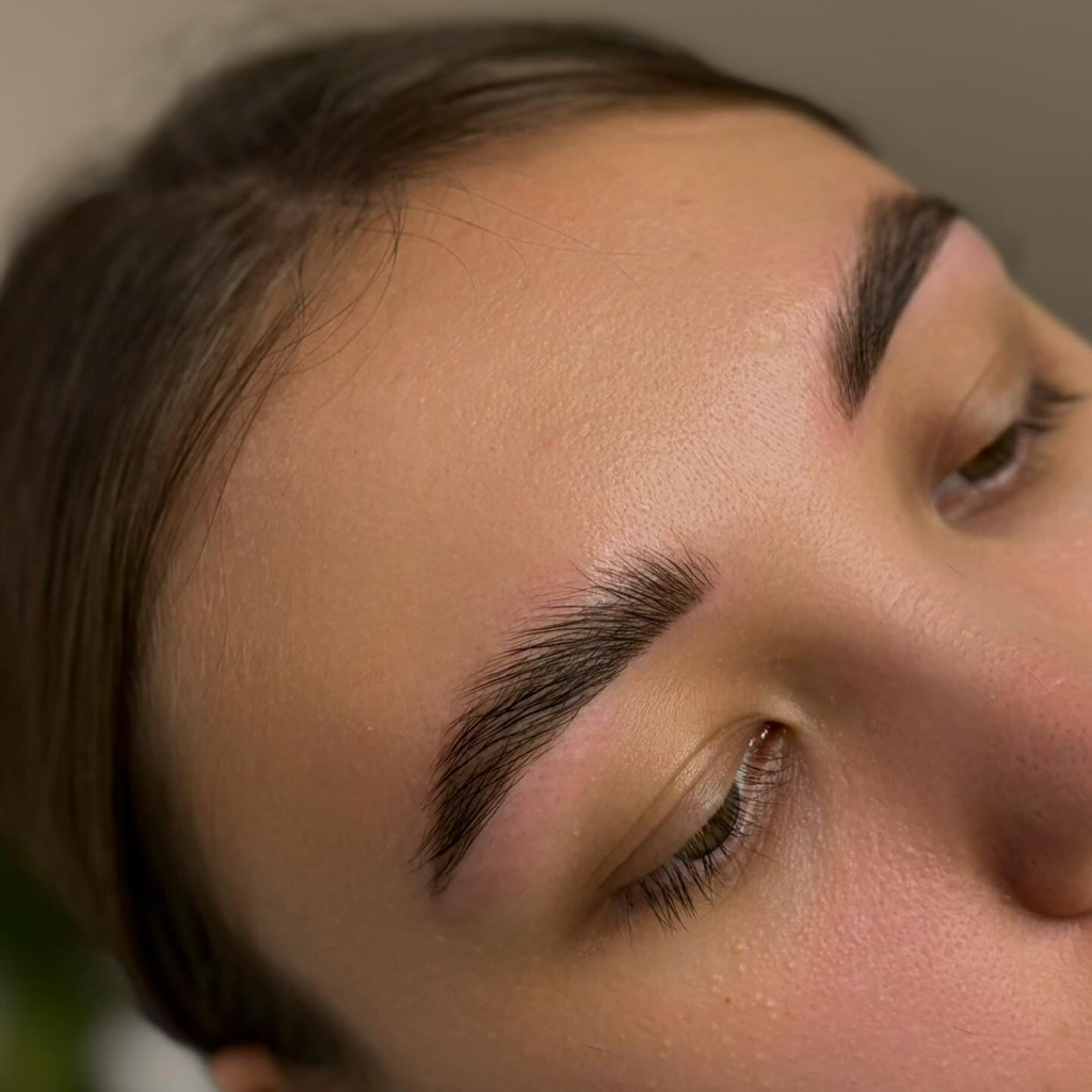 Долговременная укладка/ламинирование бровей без окрашивания и коррекции