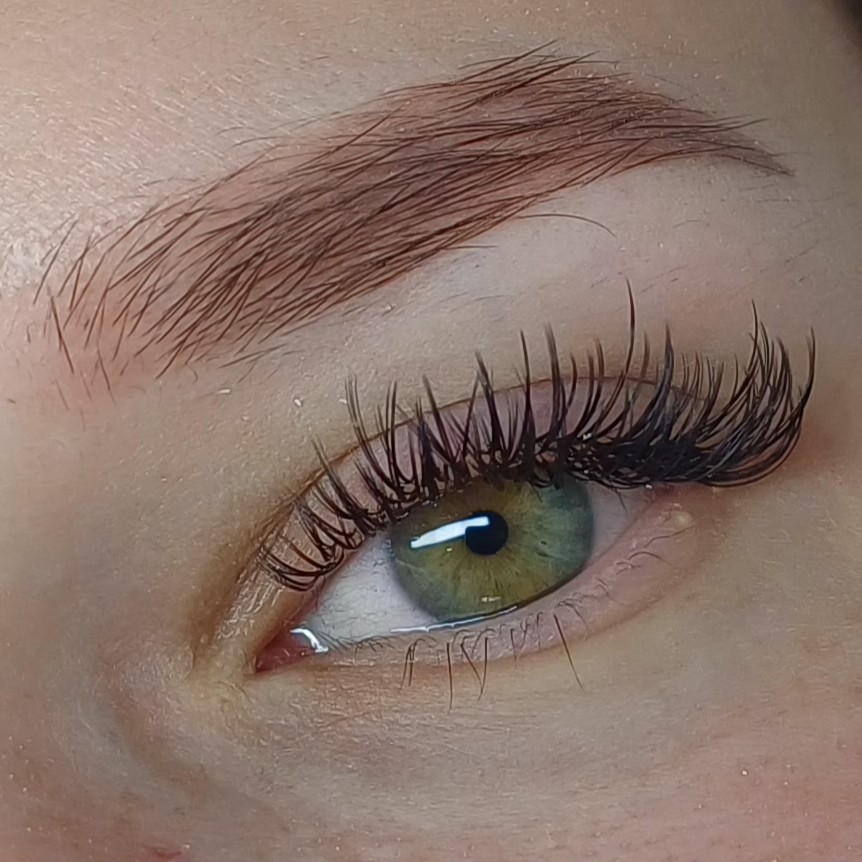 Оформление бровей без окрашивания