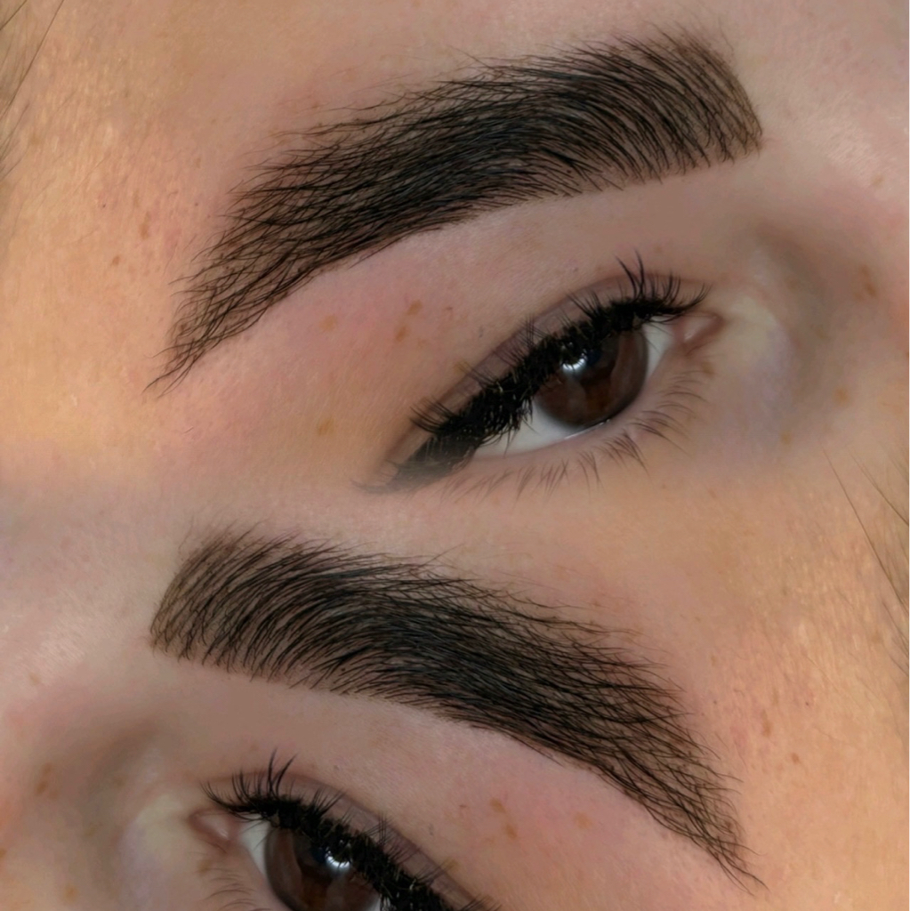 Долговременная укладка бровей