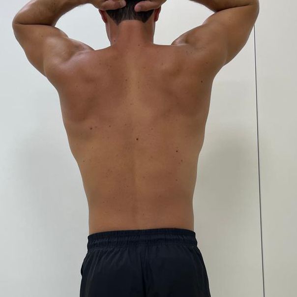 Мужчины: 
В лифт спина