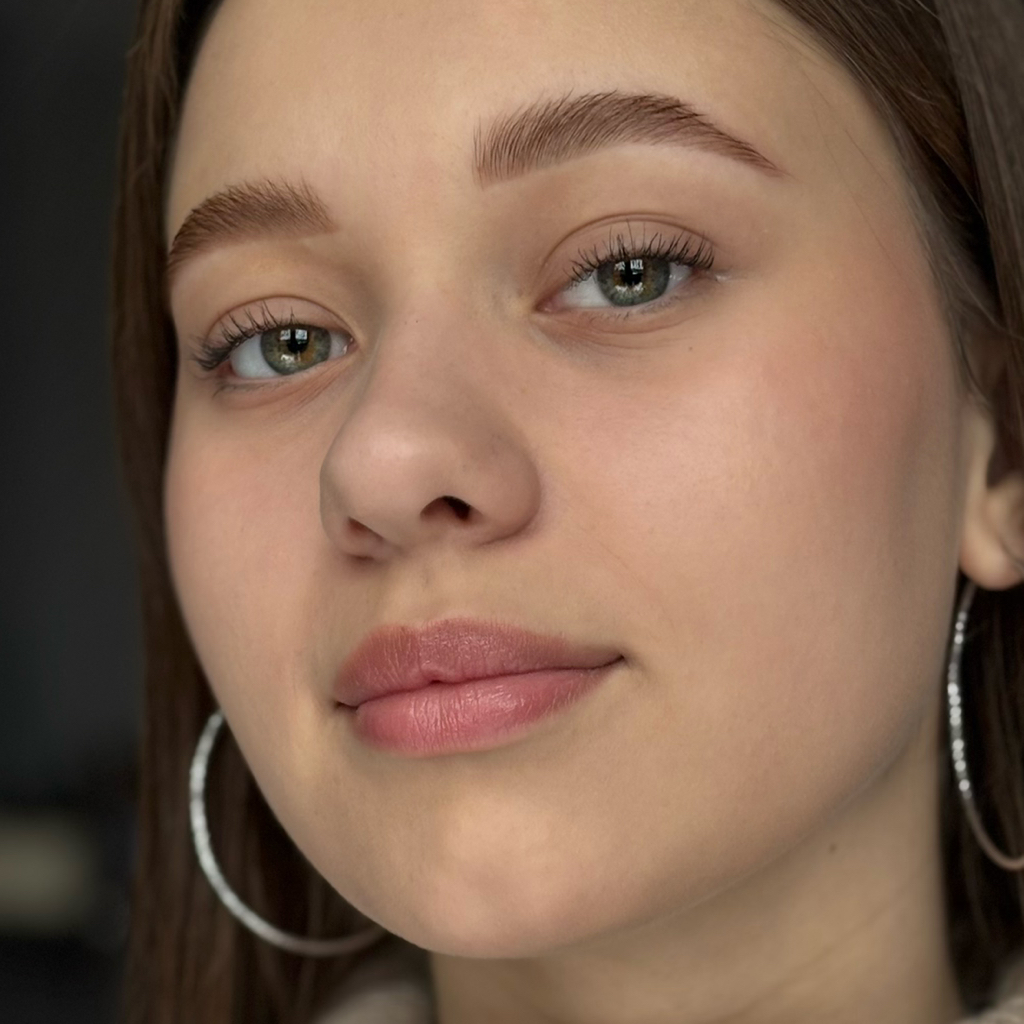 Комплекс  оформление  бровей