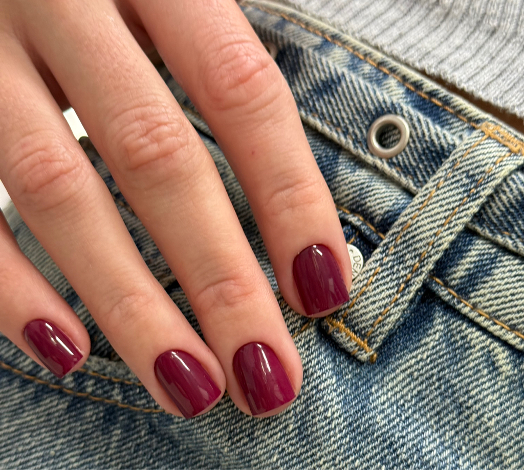 Маникюр + покрытие гель-лак  (коррекция)