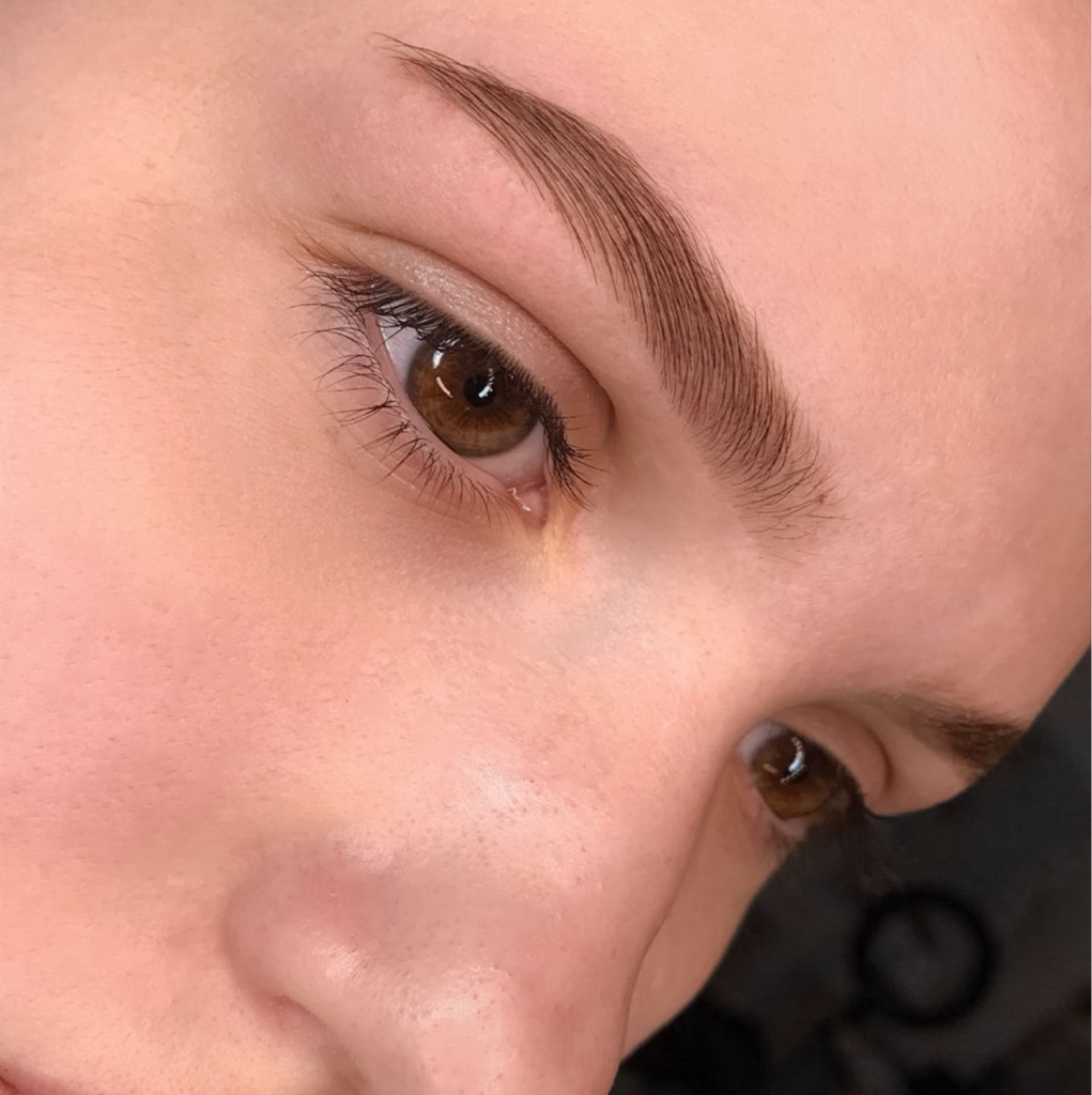 Курс Перманентный макияж брови