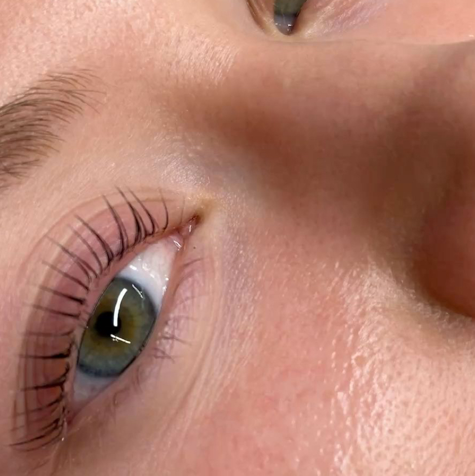 Окрашивание ресниц