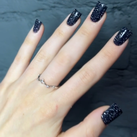 Коррекция нарощенных+маникюр+покрытие гель-лак